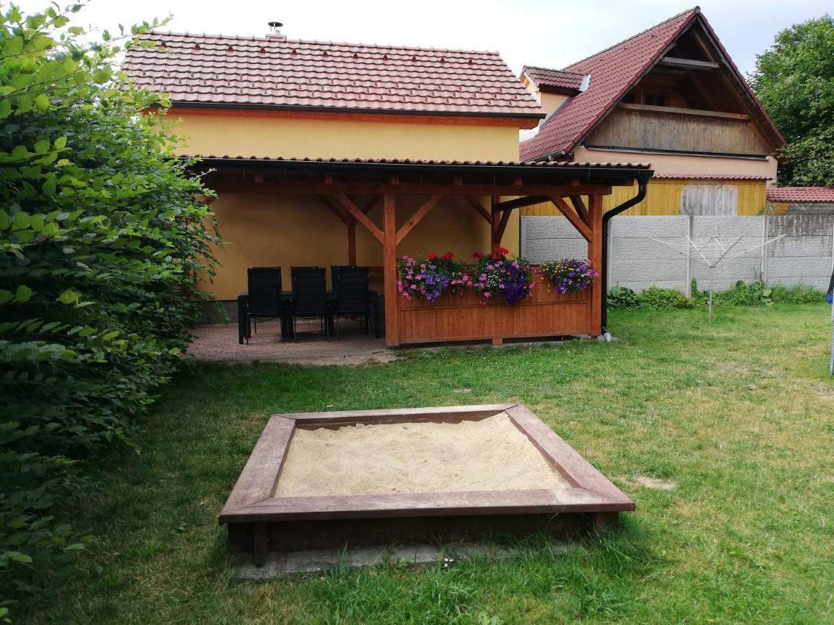 Chata Černá v Pošumaví Exterior foto